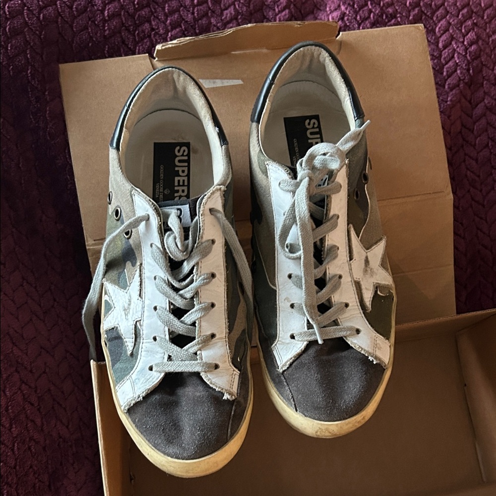 Golden Goose Superstar Camouflage Lace-Up Sneakers - Picture 7 of 12
